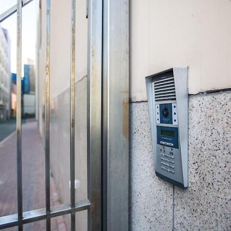 New Modern Studio Apartment In The Old Town Riga Exterior photo